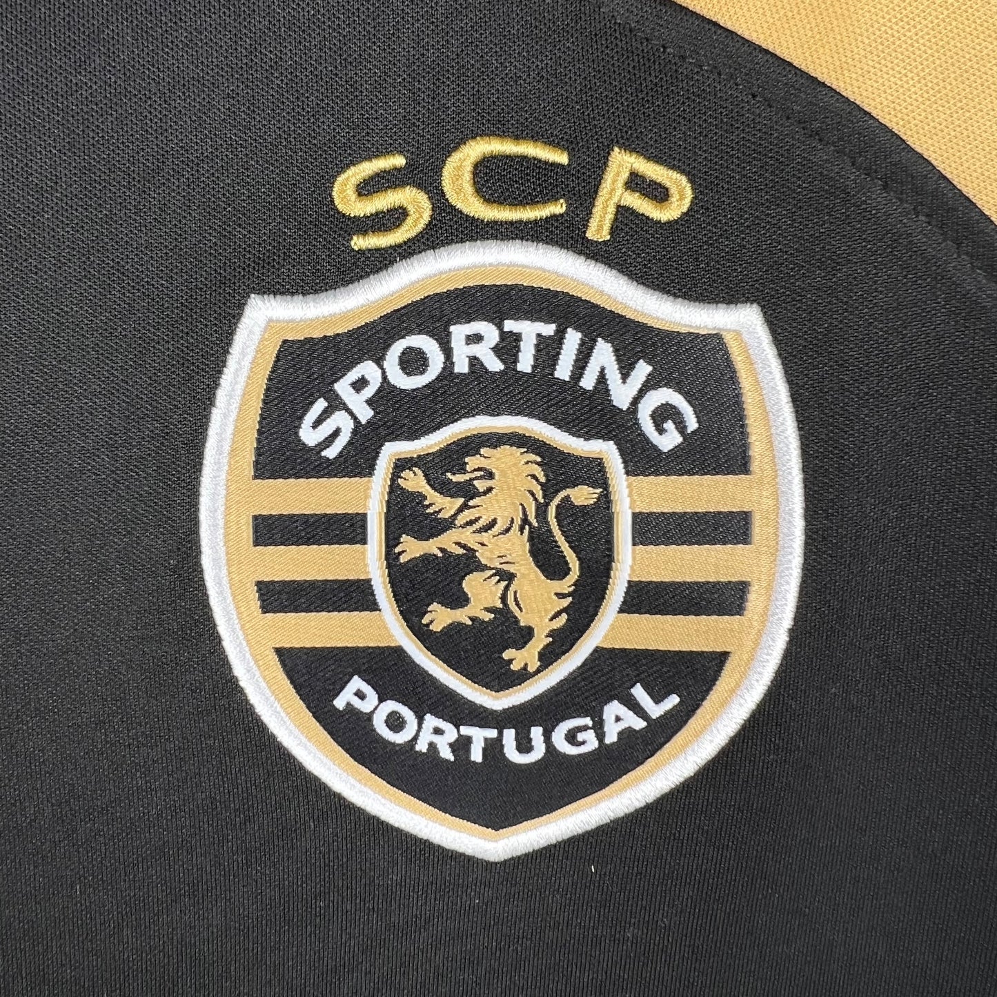 23/24 Sporting Lisbon third away