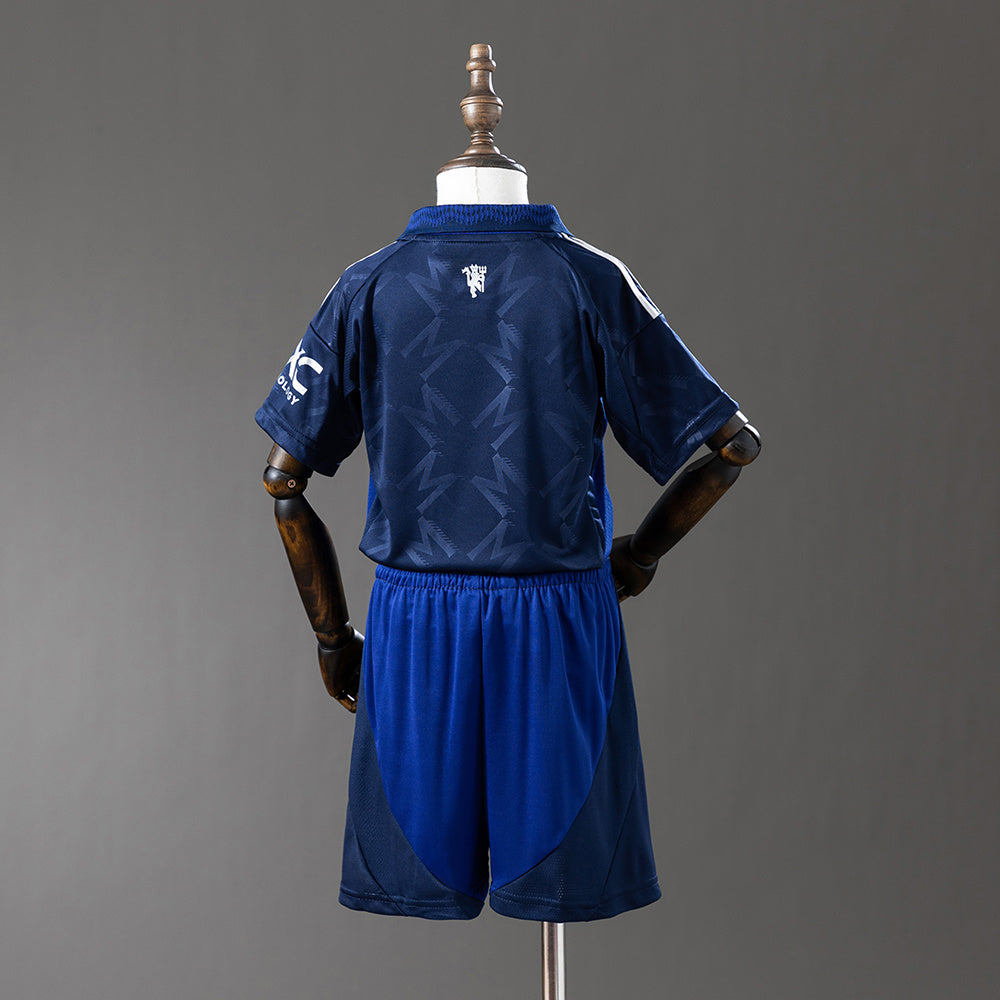 M-U 24/25 Away kids kit