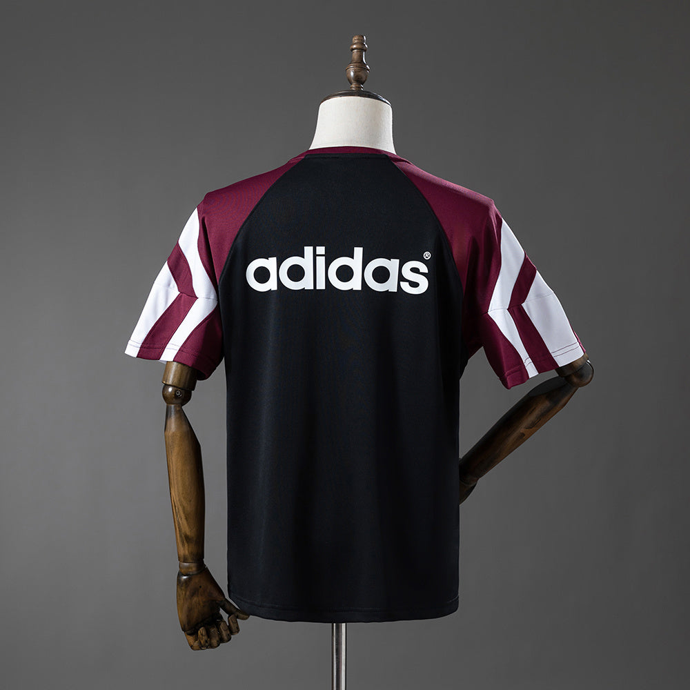 Newcastle United 95/96 Retro Training Jersey
