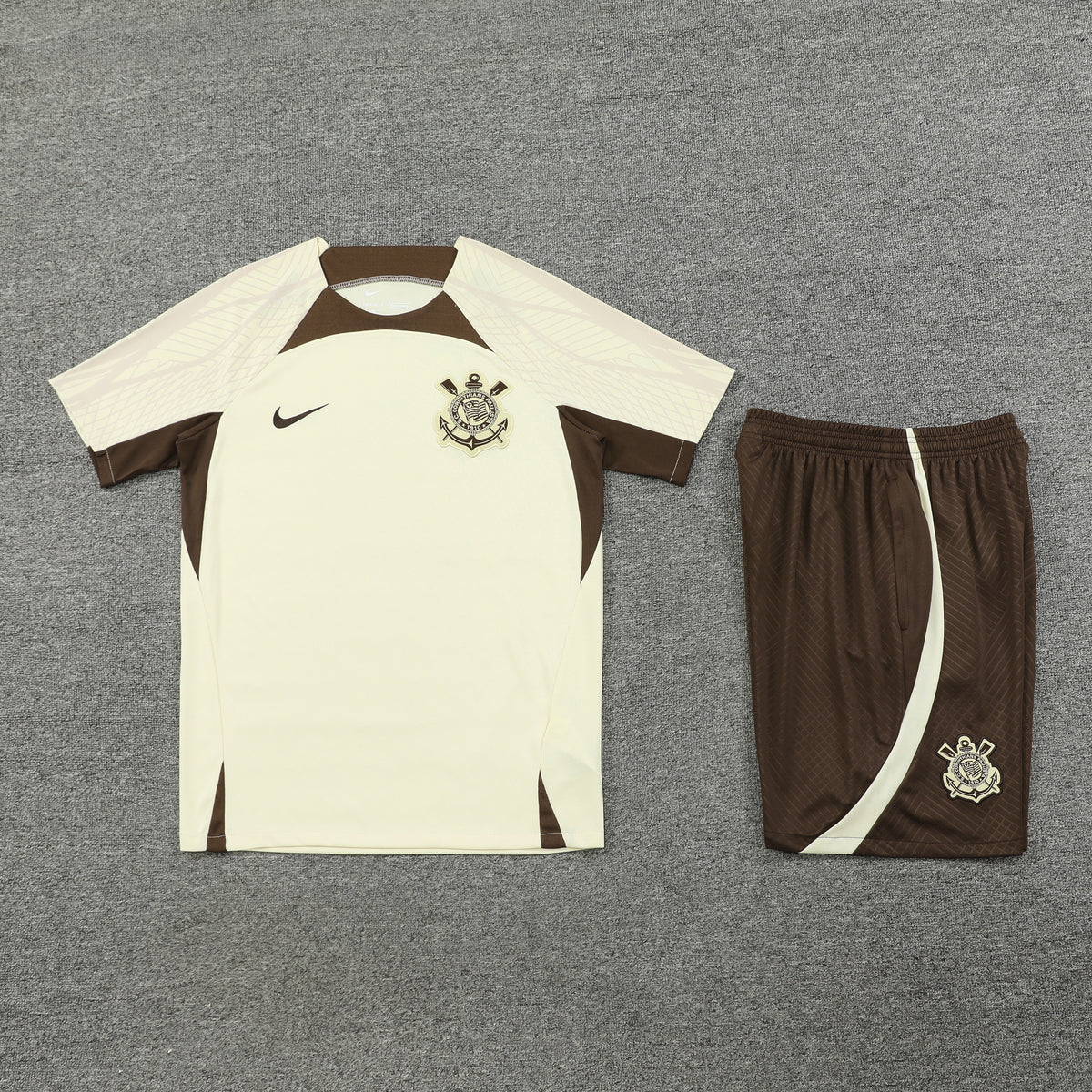 Corinthians Shorts Set-Off White and Brown