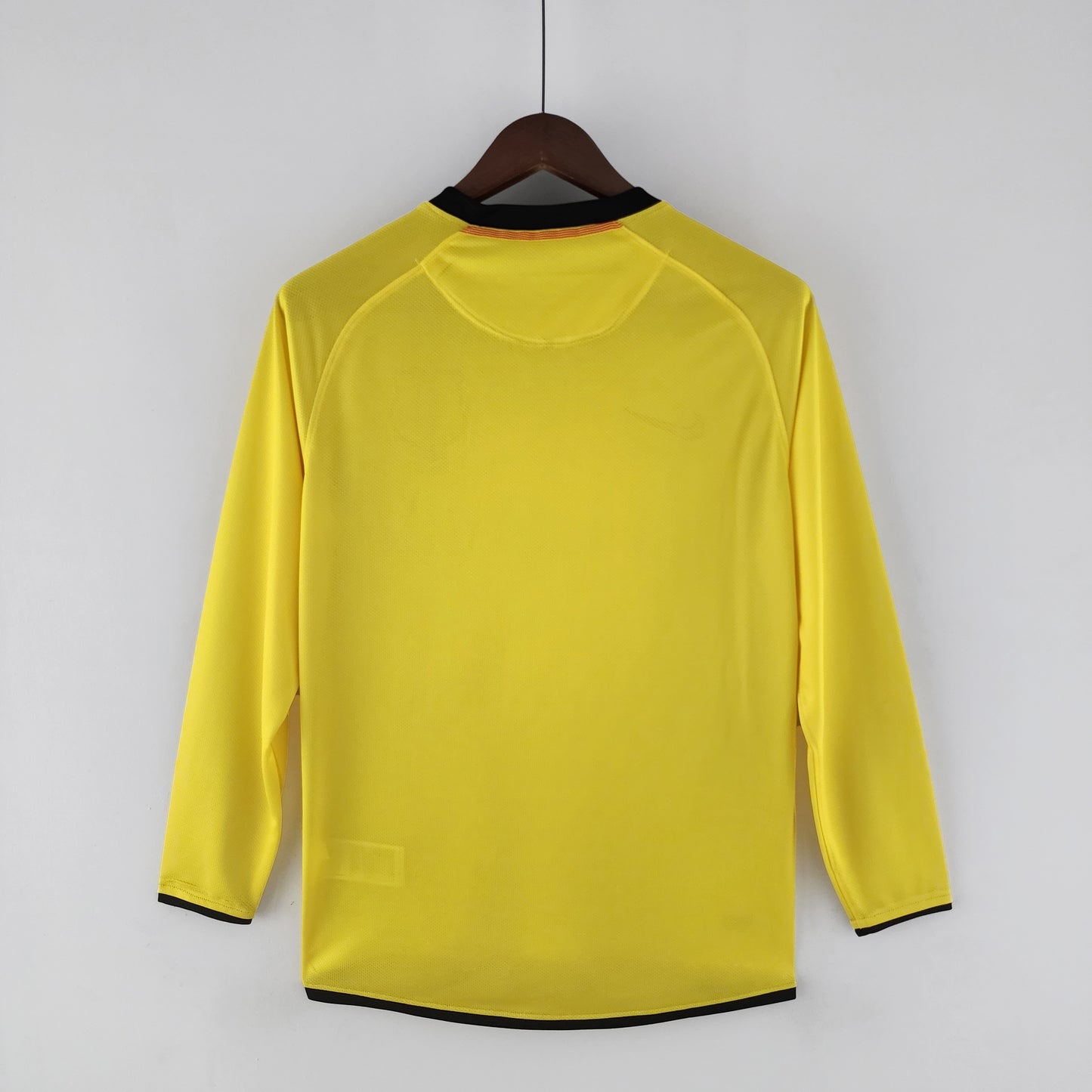 Retro long sleeve FCB 08/09 away