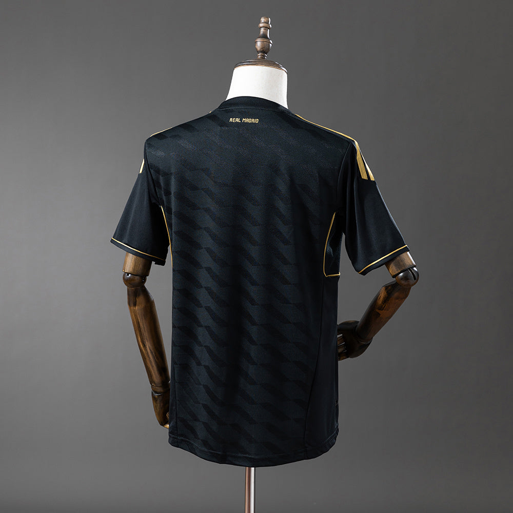 Retro Real Madrid 11/12 Away