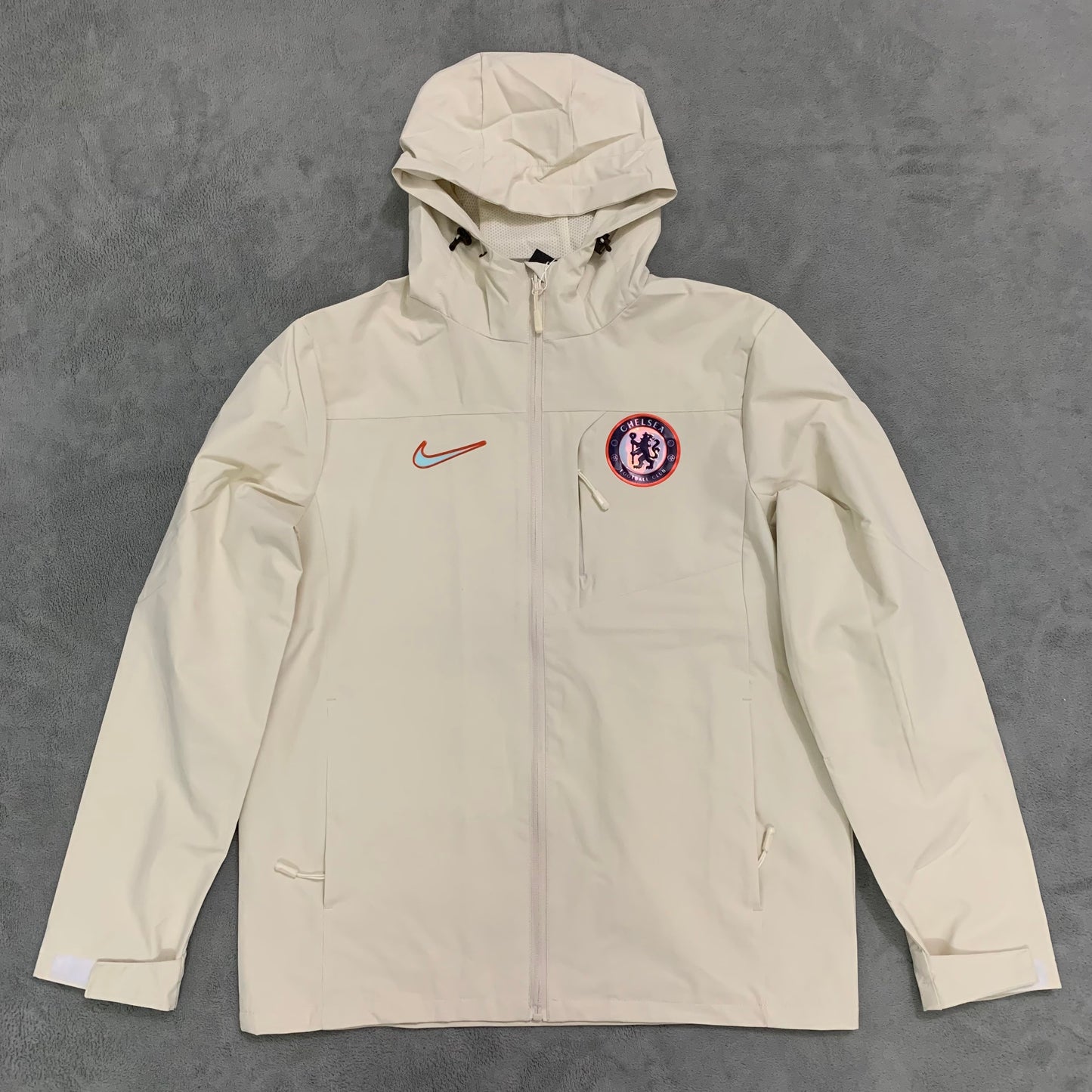 Chelsea Windbreaker - Off White