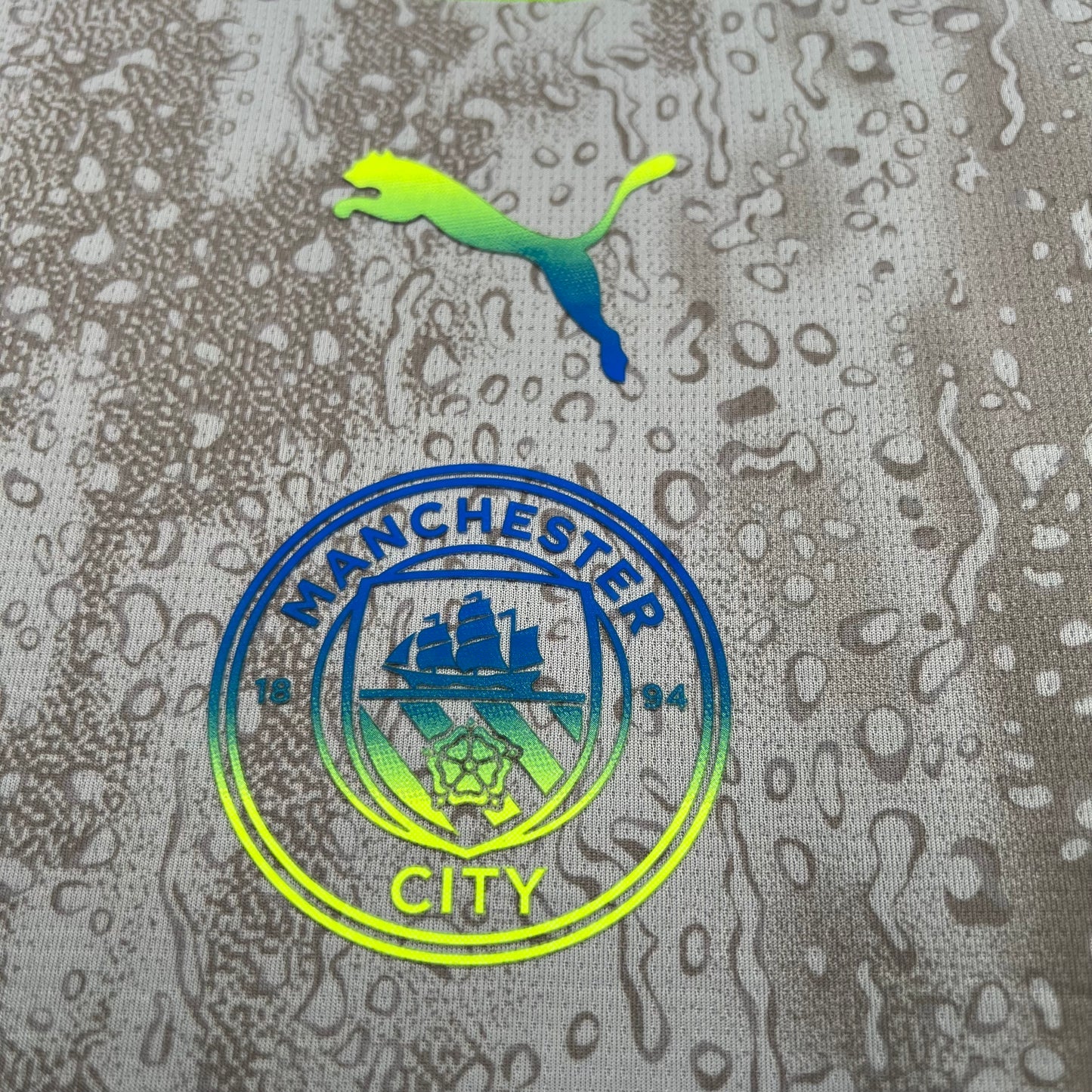 25/26 Manchester City third away