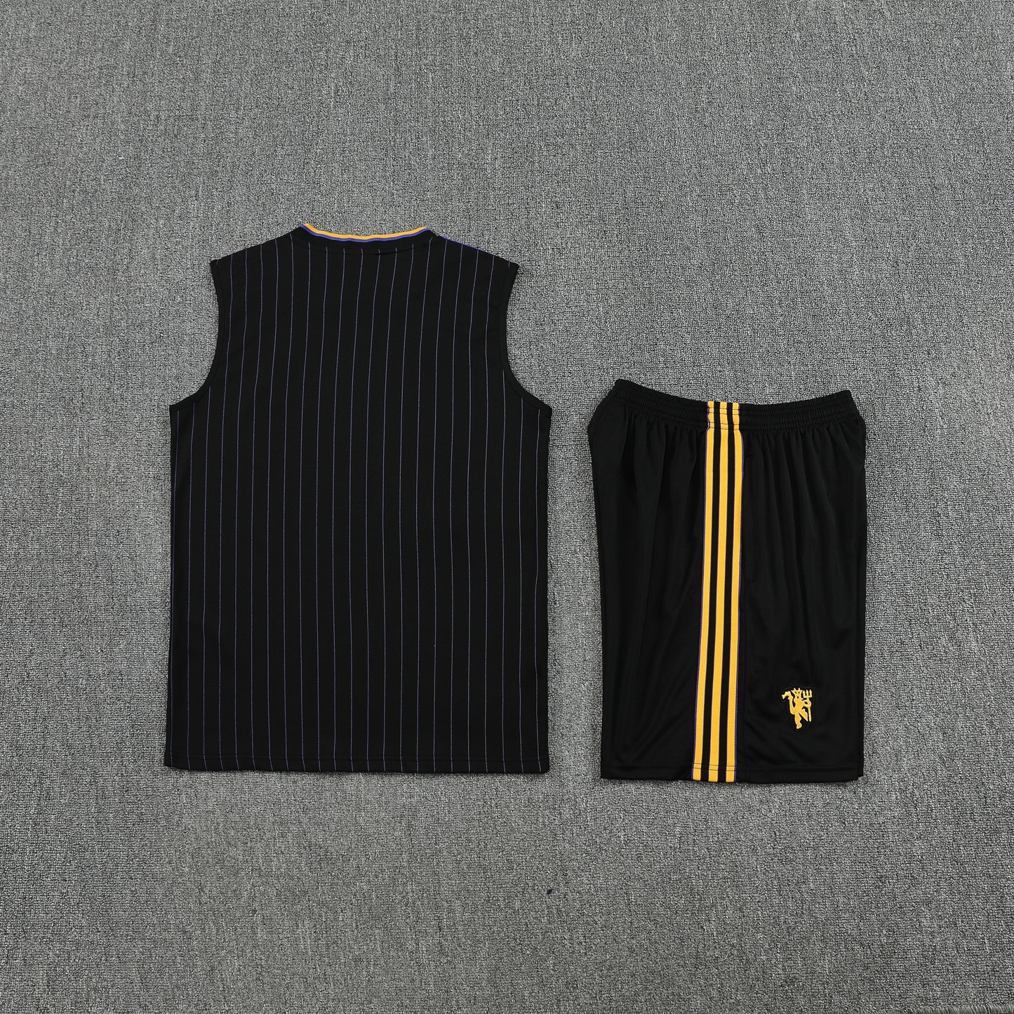 Manchester United Vest Set-Black