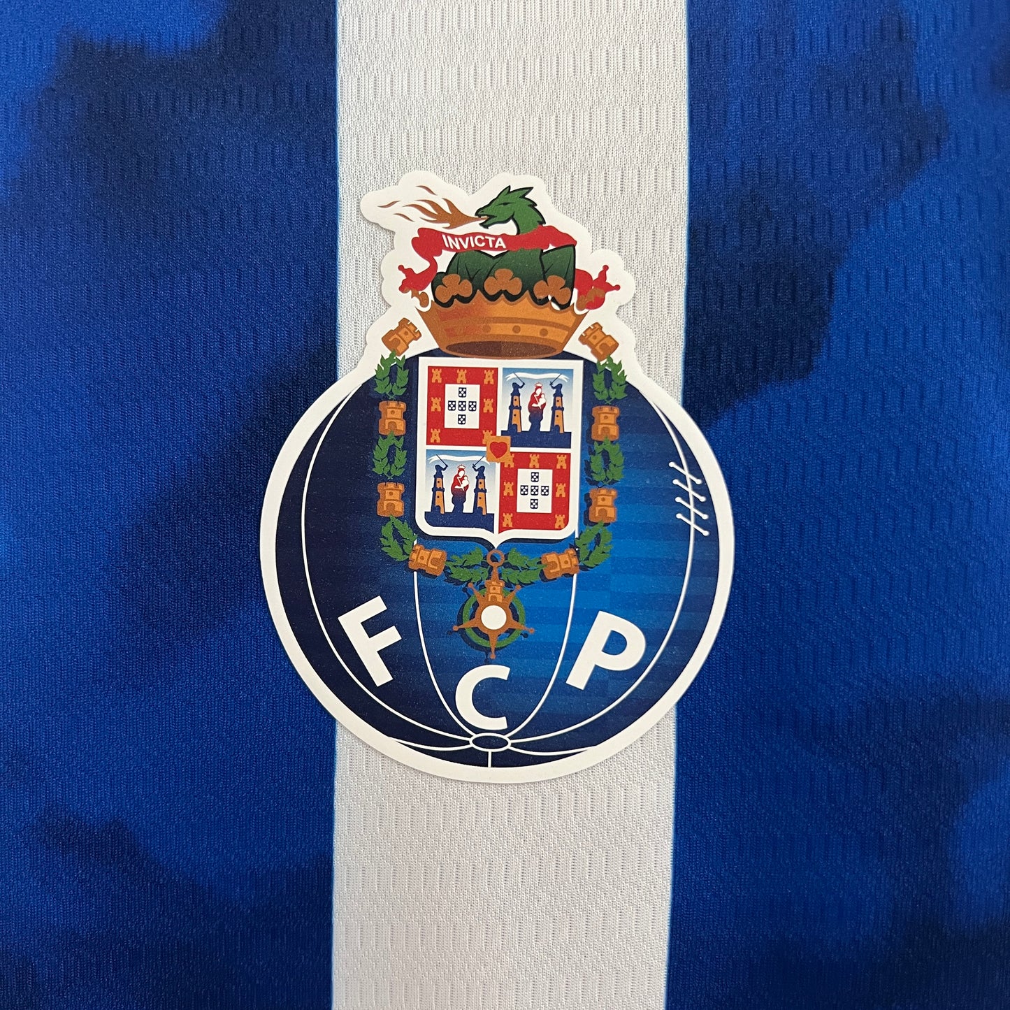 24/25 Porto home