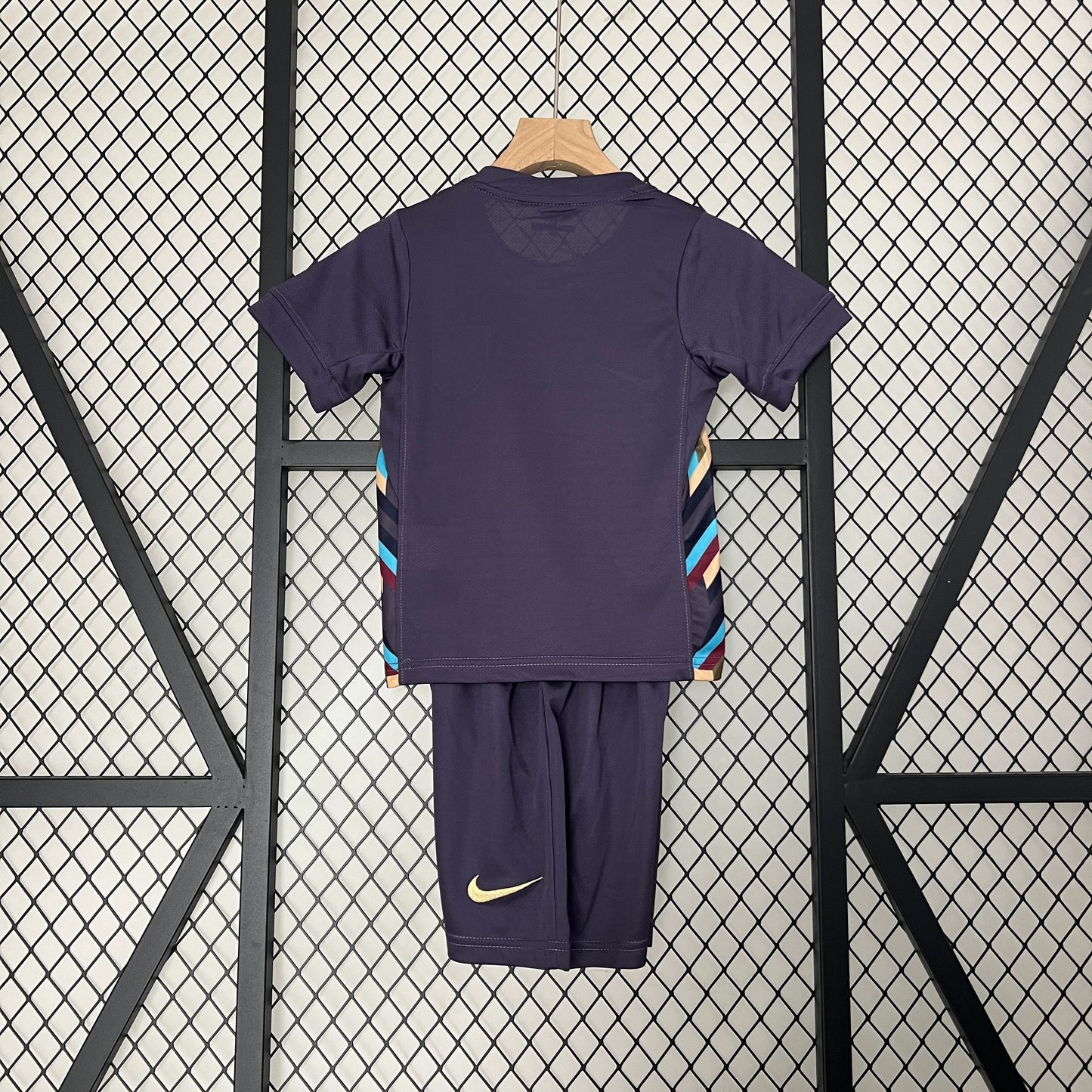 2024 kids England 2024 away