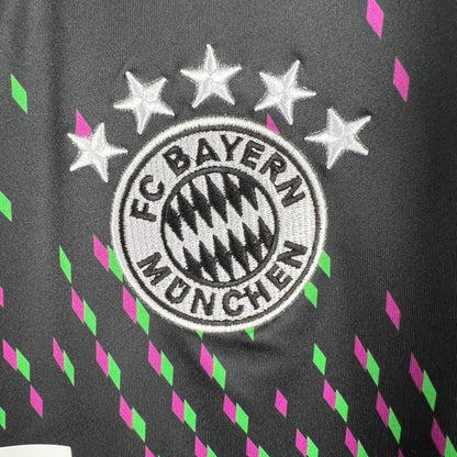 23/24 Bayern Munich Away