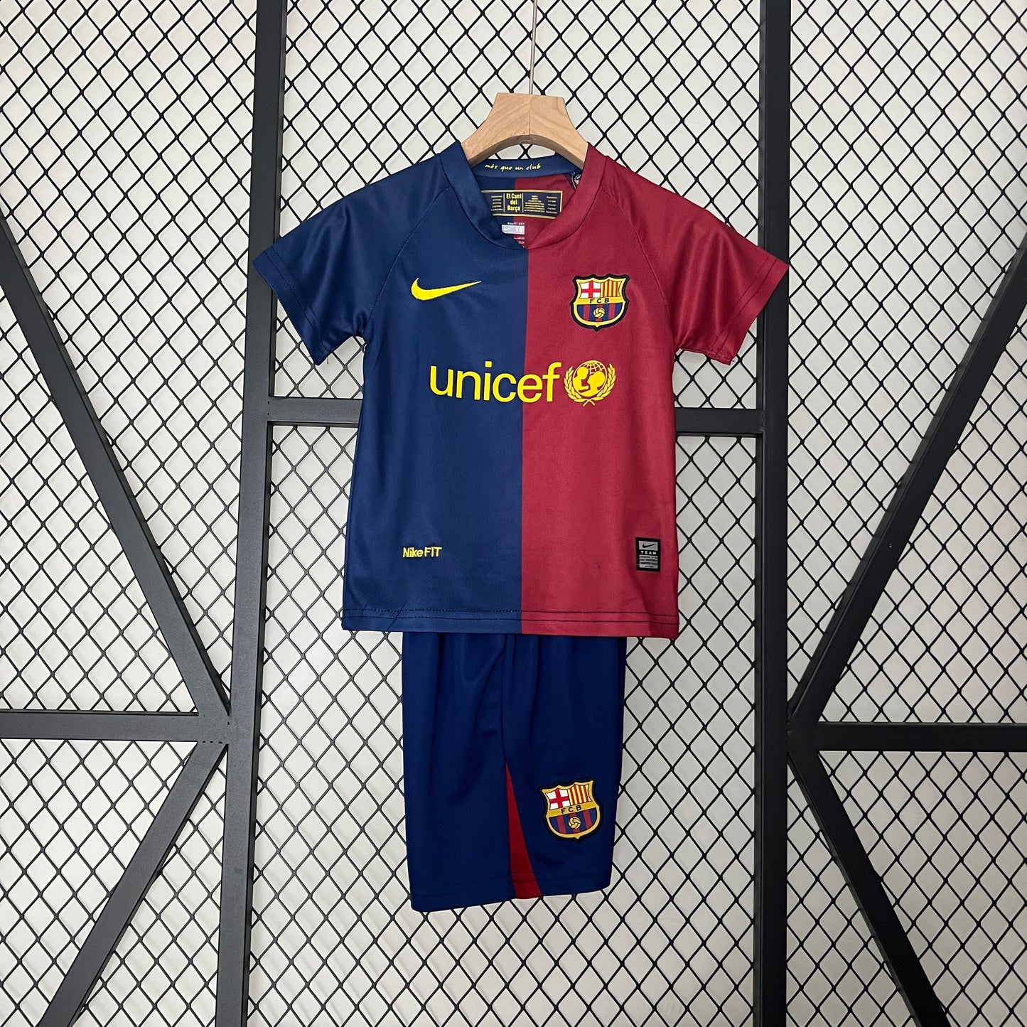 kids FCB 08/09 home