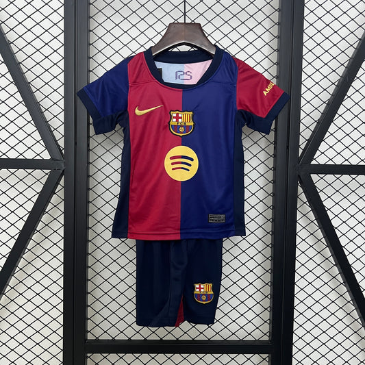24/25 kids FCB home
