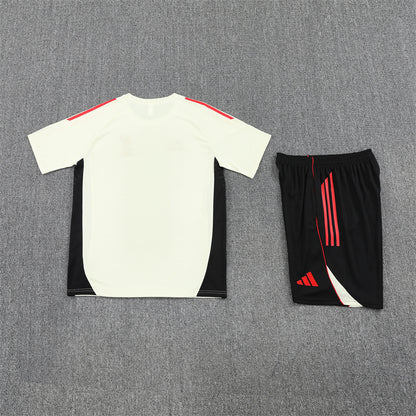 Liverpool Shorts Set
