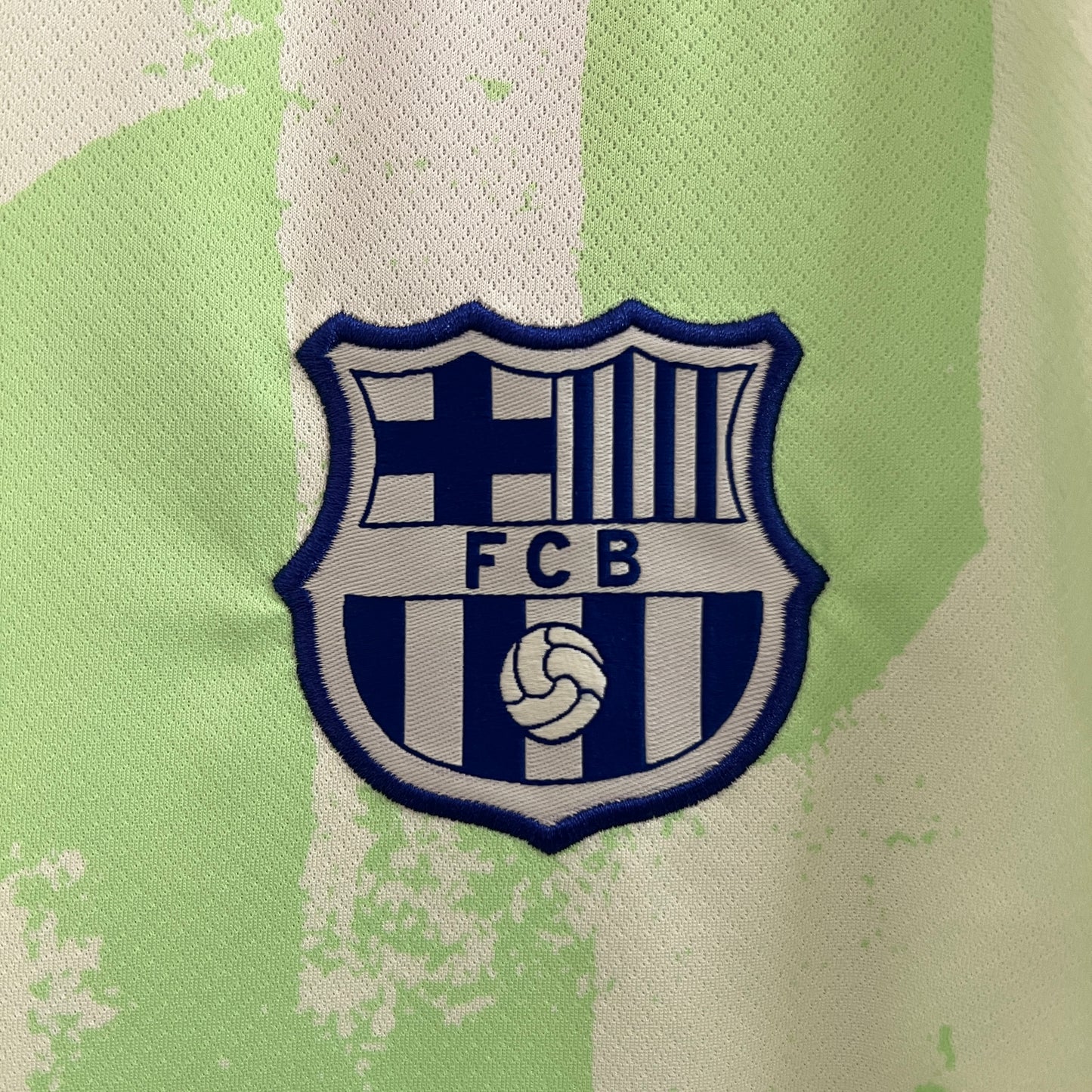 24/25 FCB Third Away