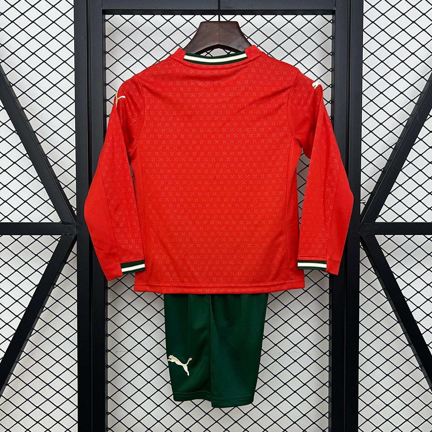 2025 kids Portugal home