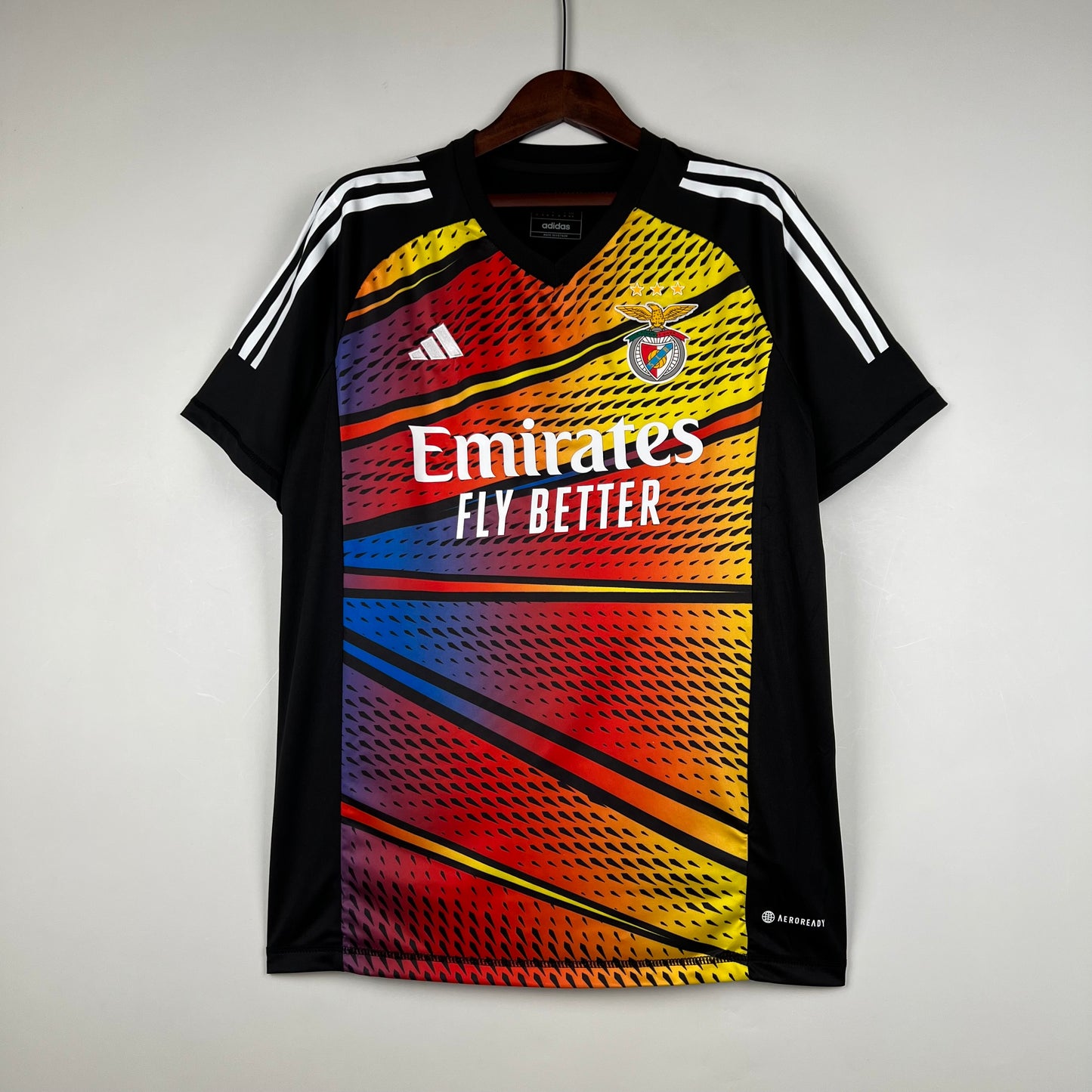 23/24 Benfica pre-match suit