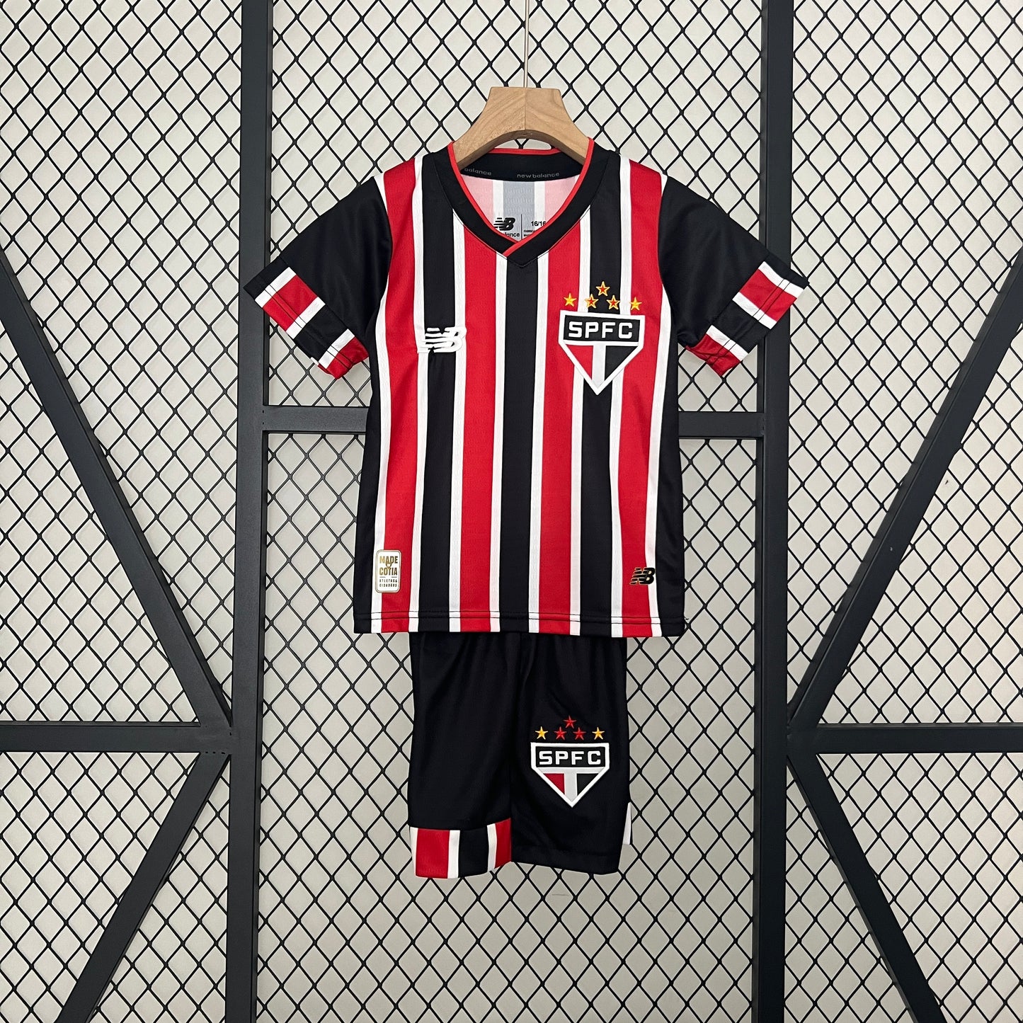 24/25 kids Sao Paulo away