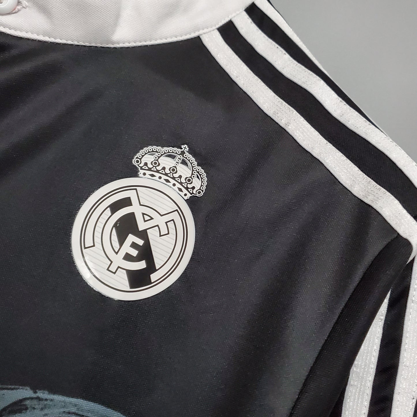 Retro Long Sleeve Real Madrid 14/15 Third Away