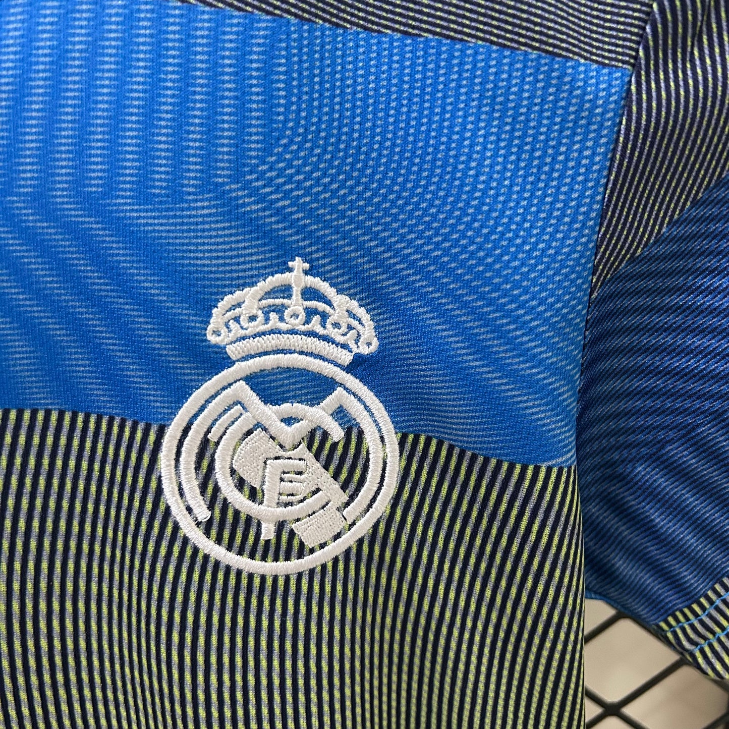 25/26 kids Real Madrid training uniform