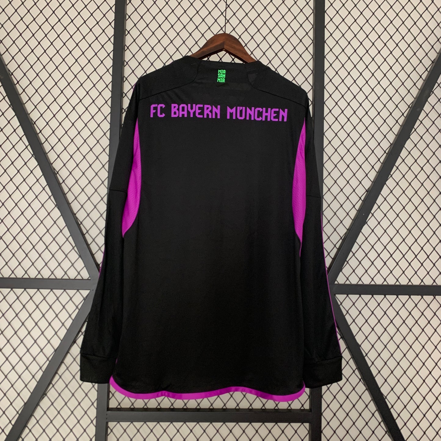 23/24 Long Sleeve Bayern Munich Away