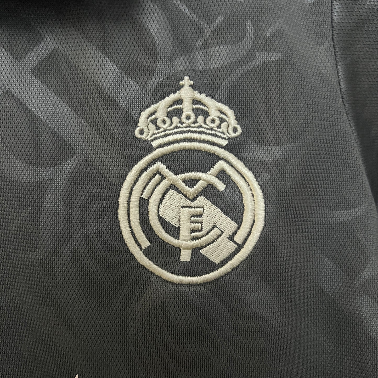 24/25 kids Real Madrid third away game