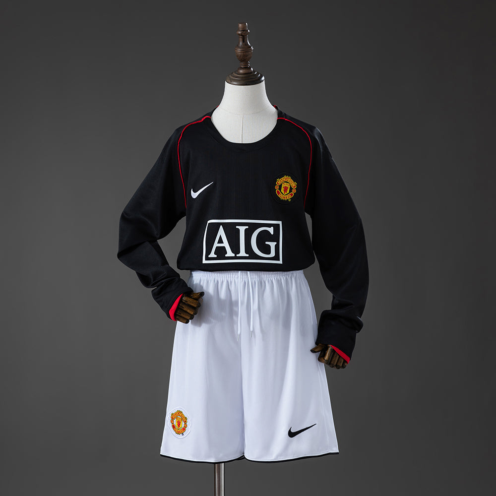 M-U 07/08 Away Retro Long Sleeve Kids Kit