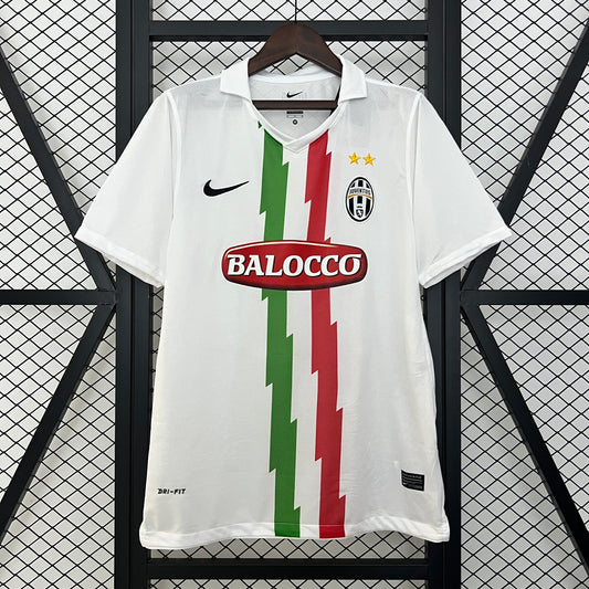 Retro Juventus 10/11 Away