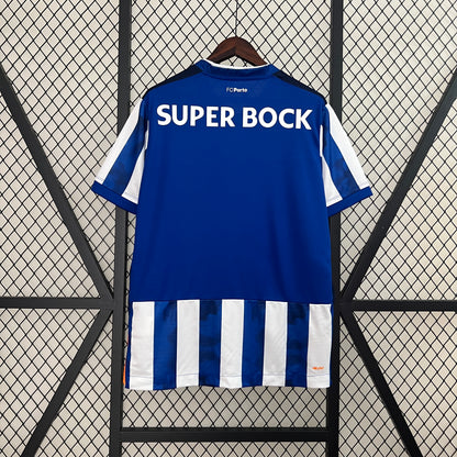 24/25 Porto home