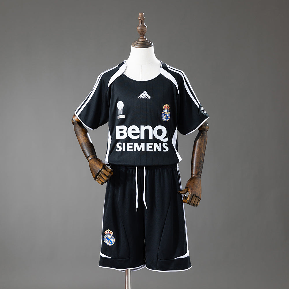 Real Madrid 06/07 Third Away Retro Kids Kit