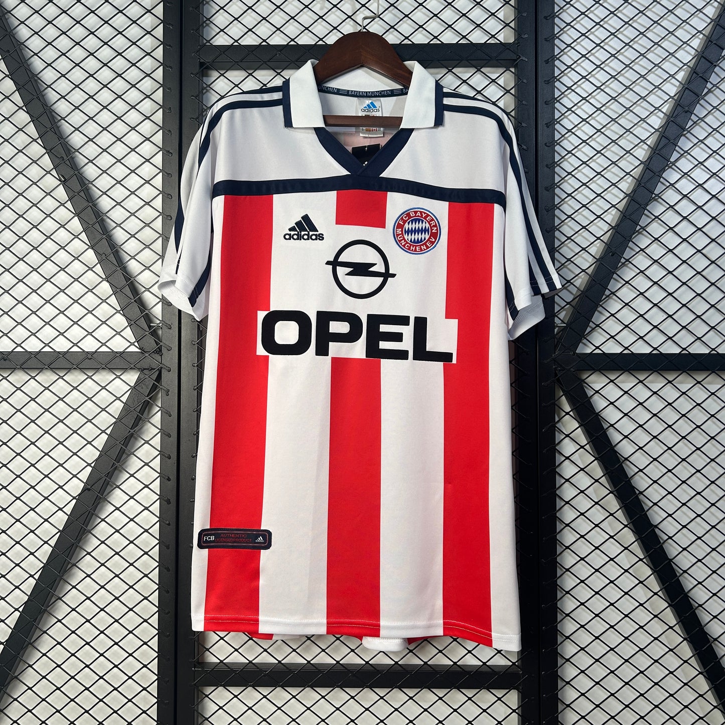 Retro 00/02 Bayern Munich away
