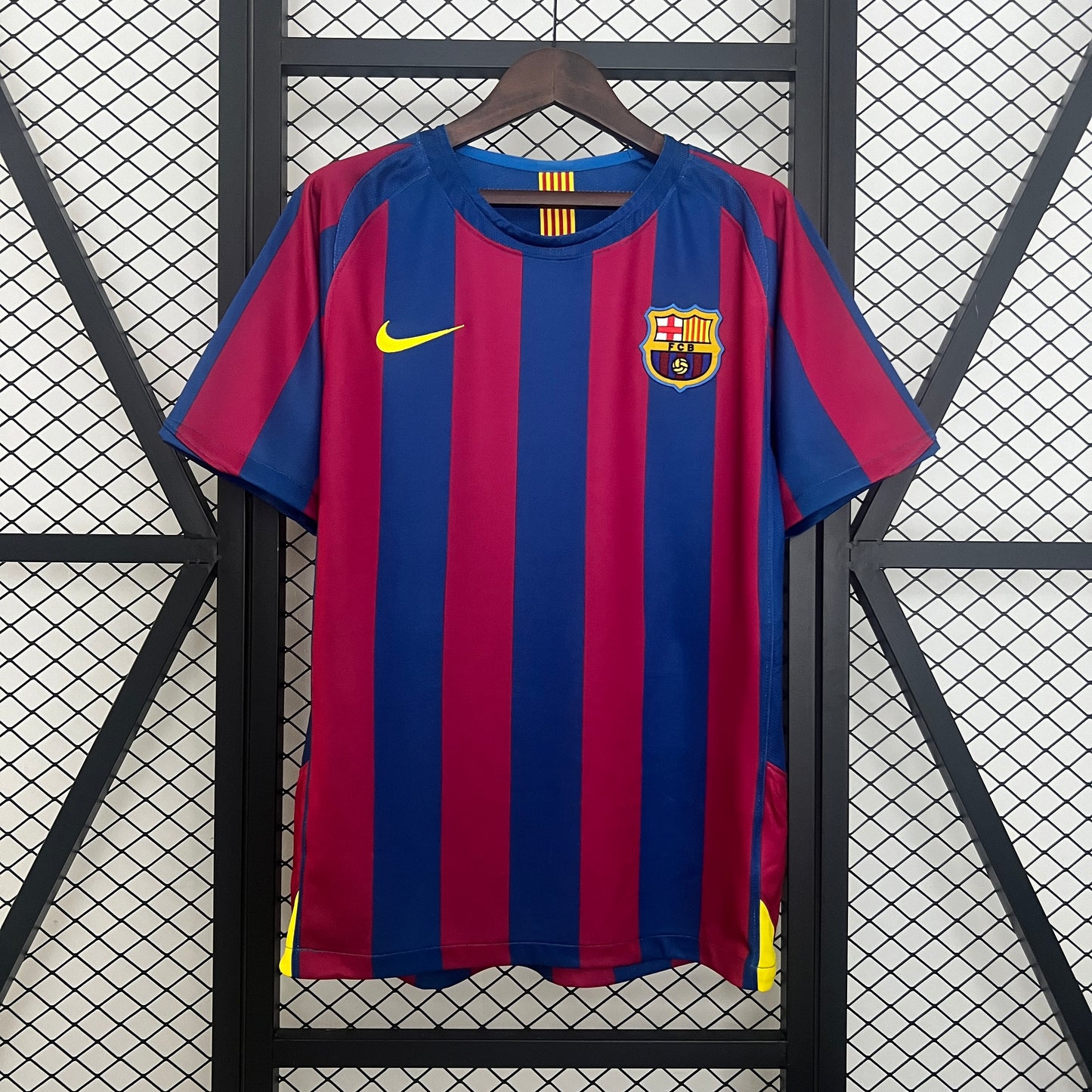 Retro FCB 05/06 home