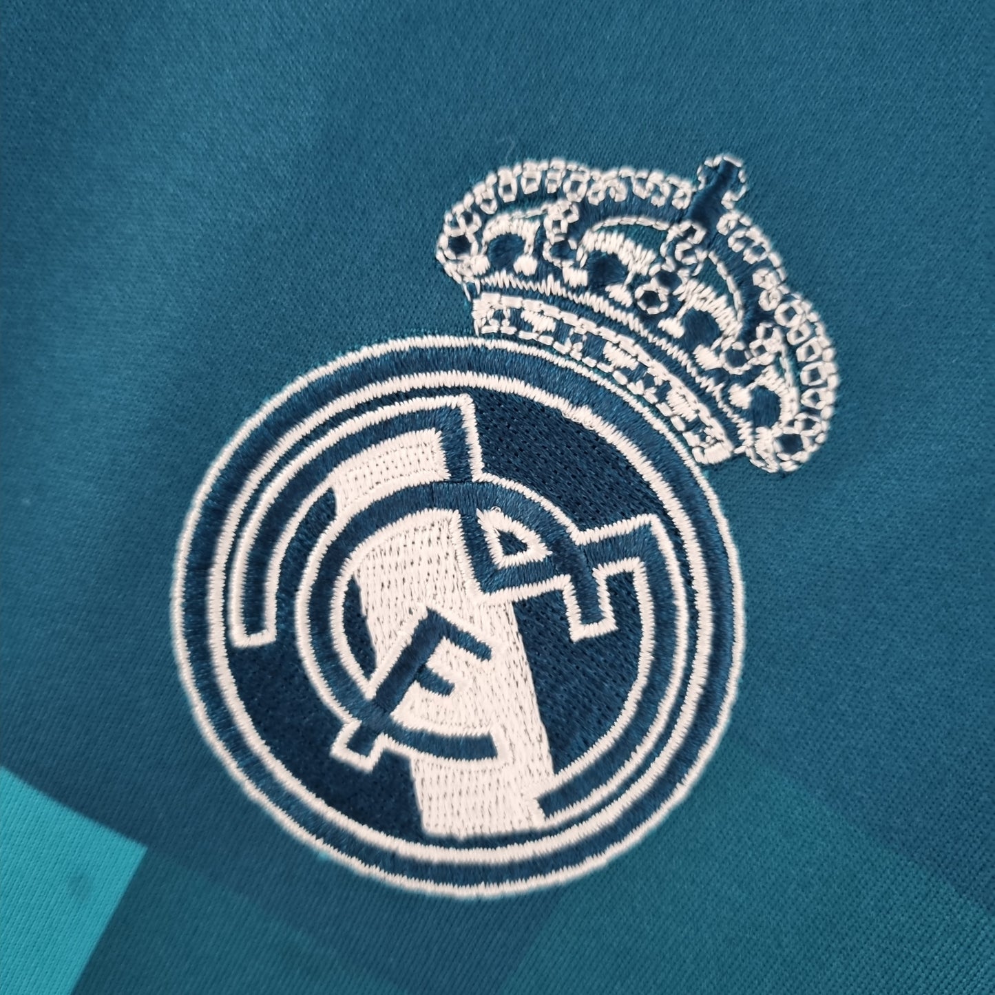 Retro Real Madrid 17/18 Third away