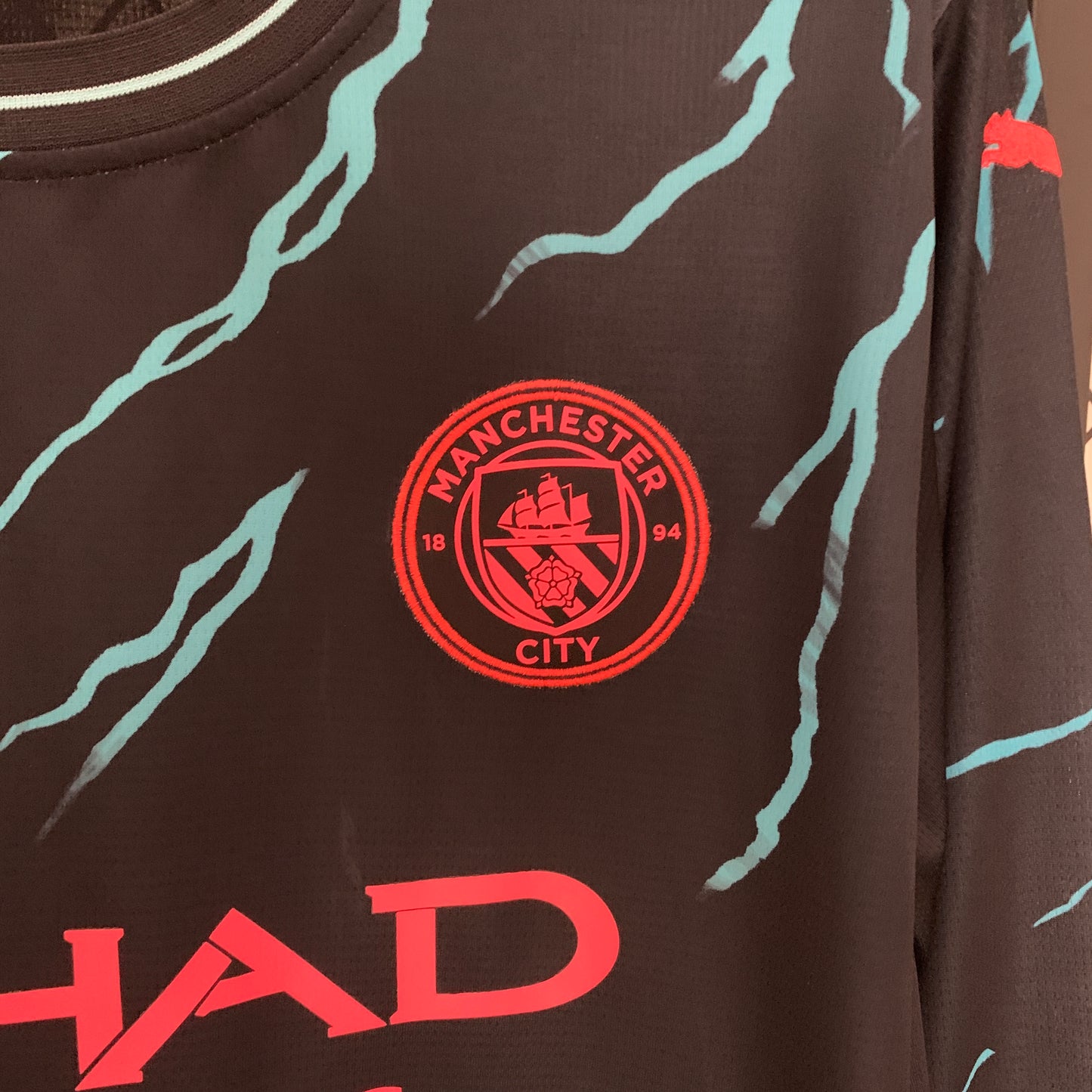 23/24 Long sleeve Manchester City third away