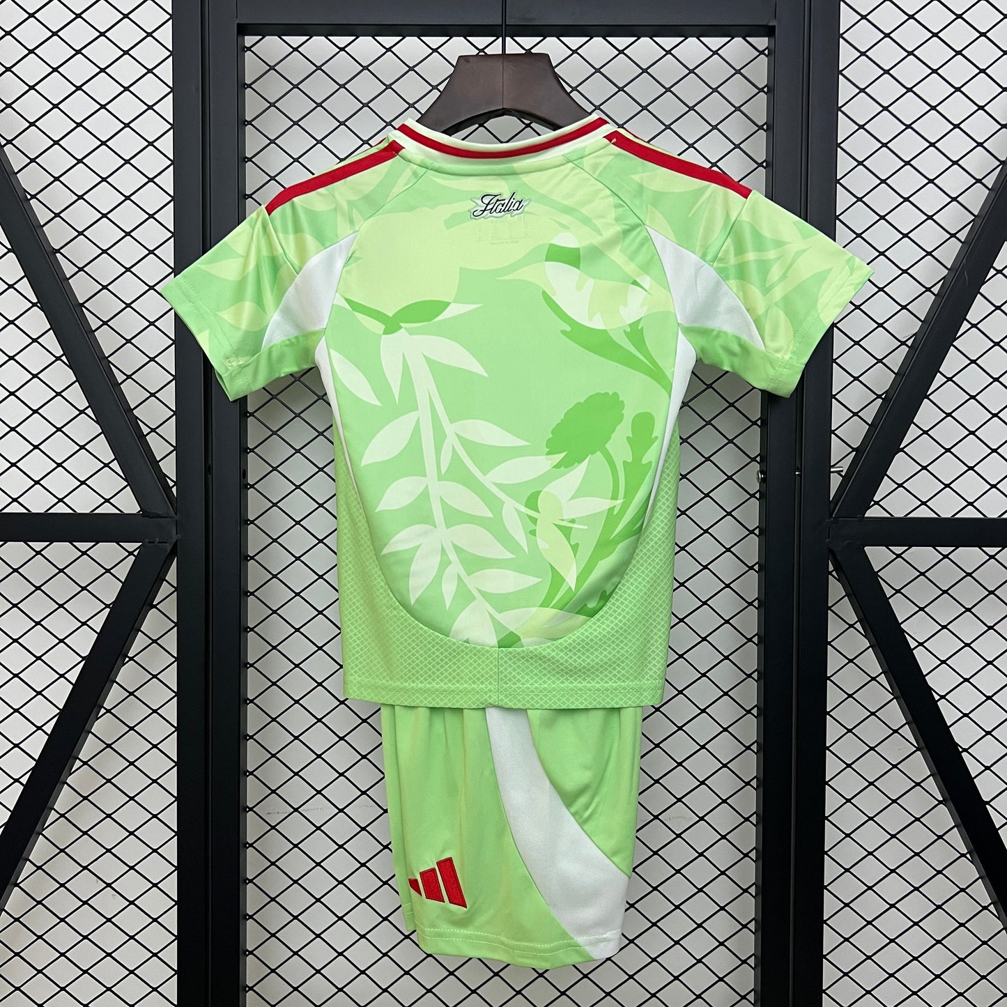 2025 kids Italy away