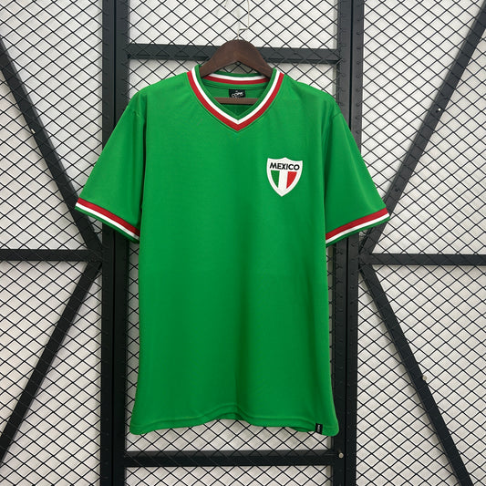 Retro 1970 Mexico home