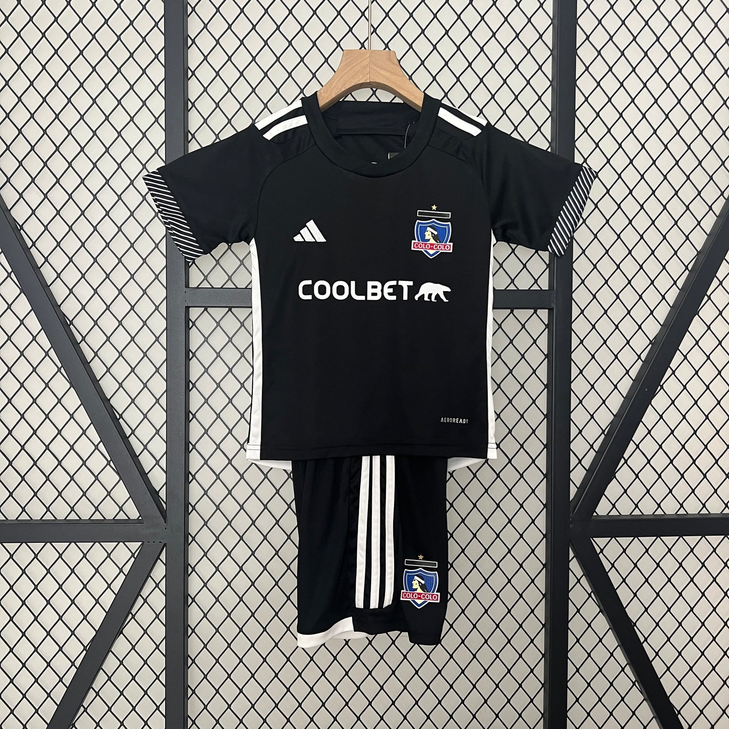 24/25 kids Colo Colo away