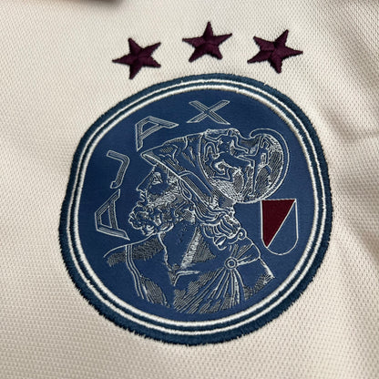 25/26 Ajax third away