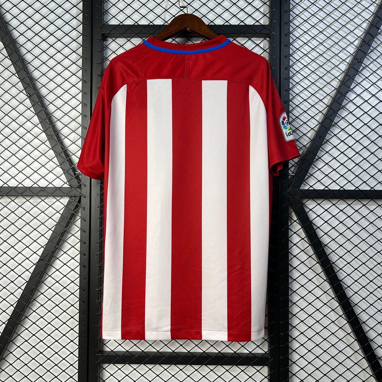 Retro 16/17 Atletico Madrid home