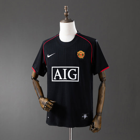 Retro Manchester United 07/08 Black Jersey