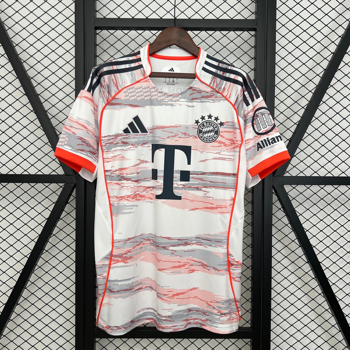 25/26 Bayern Munich third away