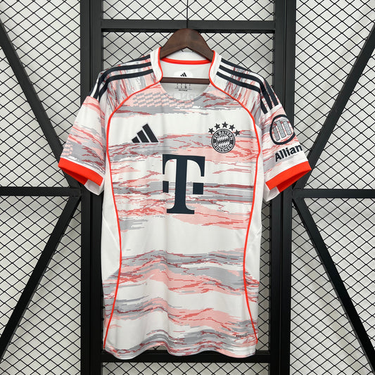 25/26 Bayern Munich third away