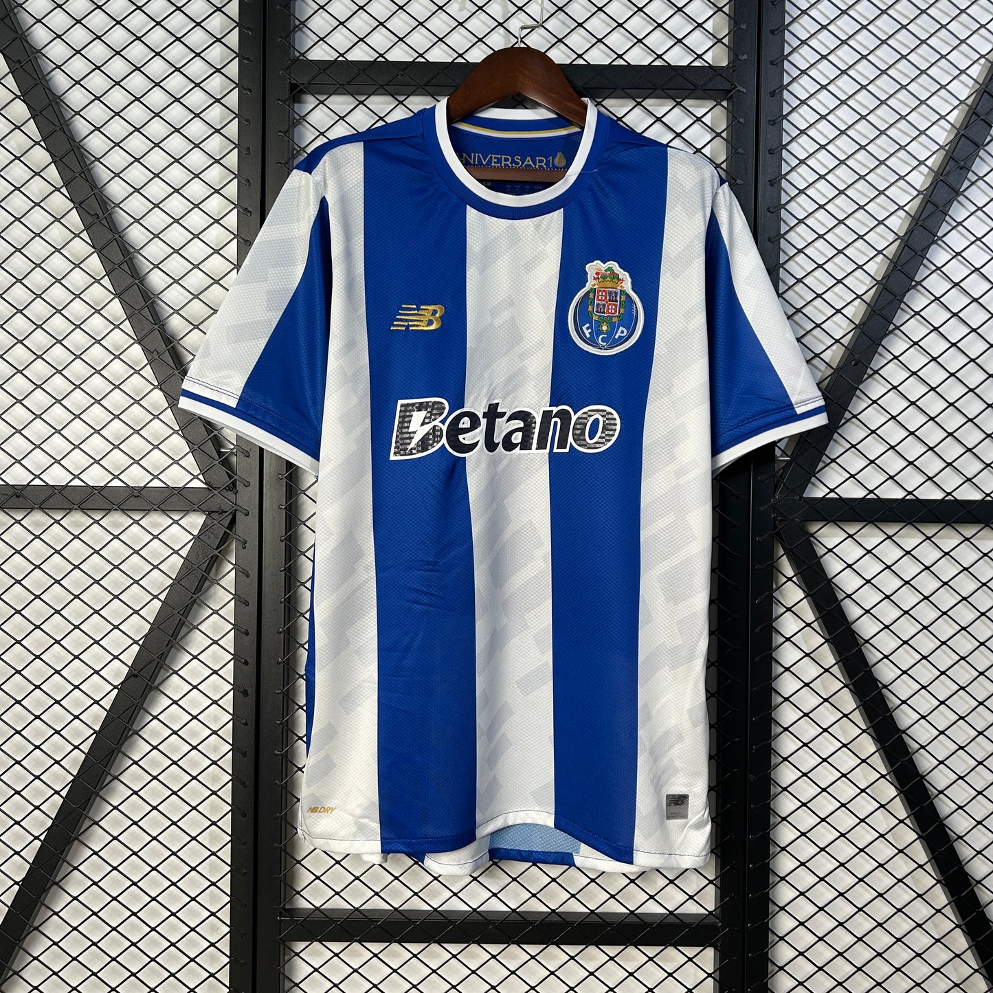 25/26 Porto home