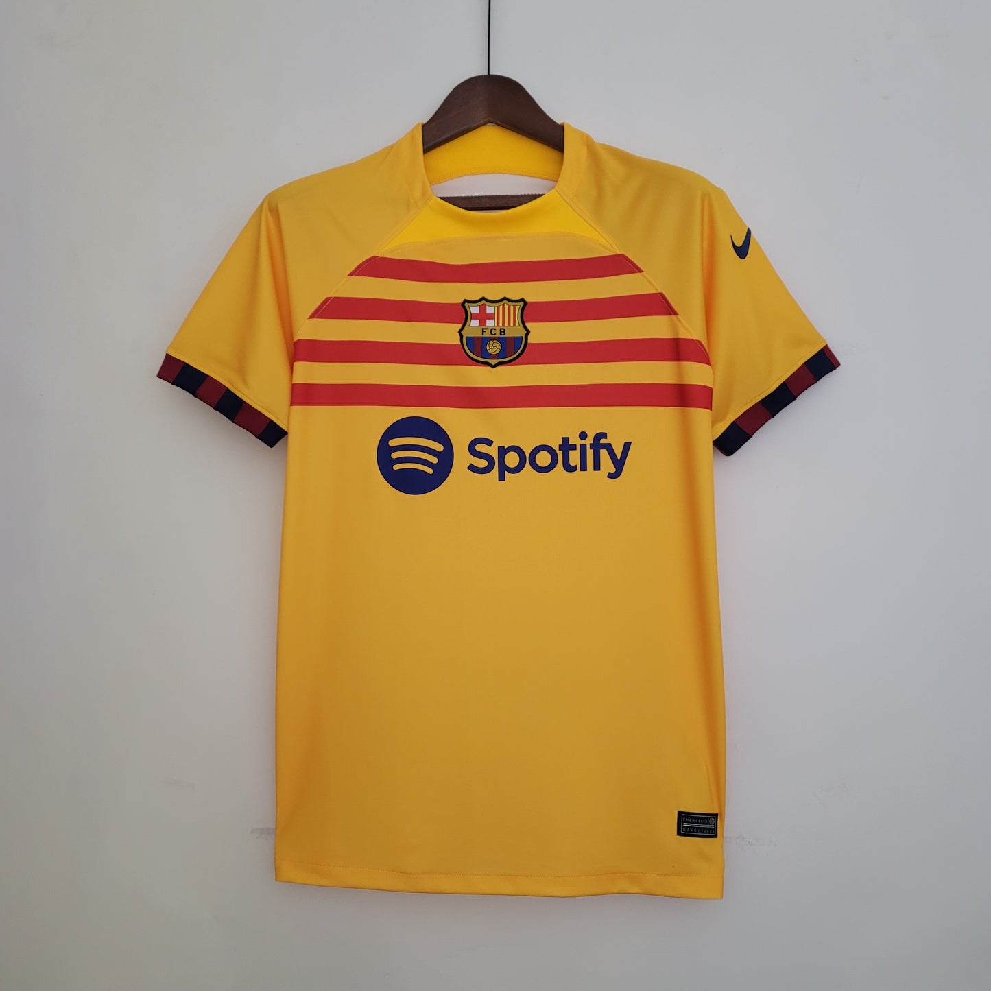 22/23 FCB fourth away
