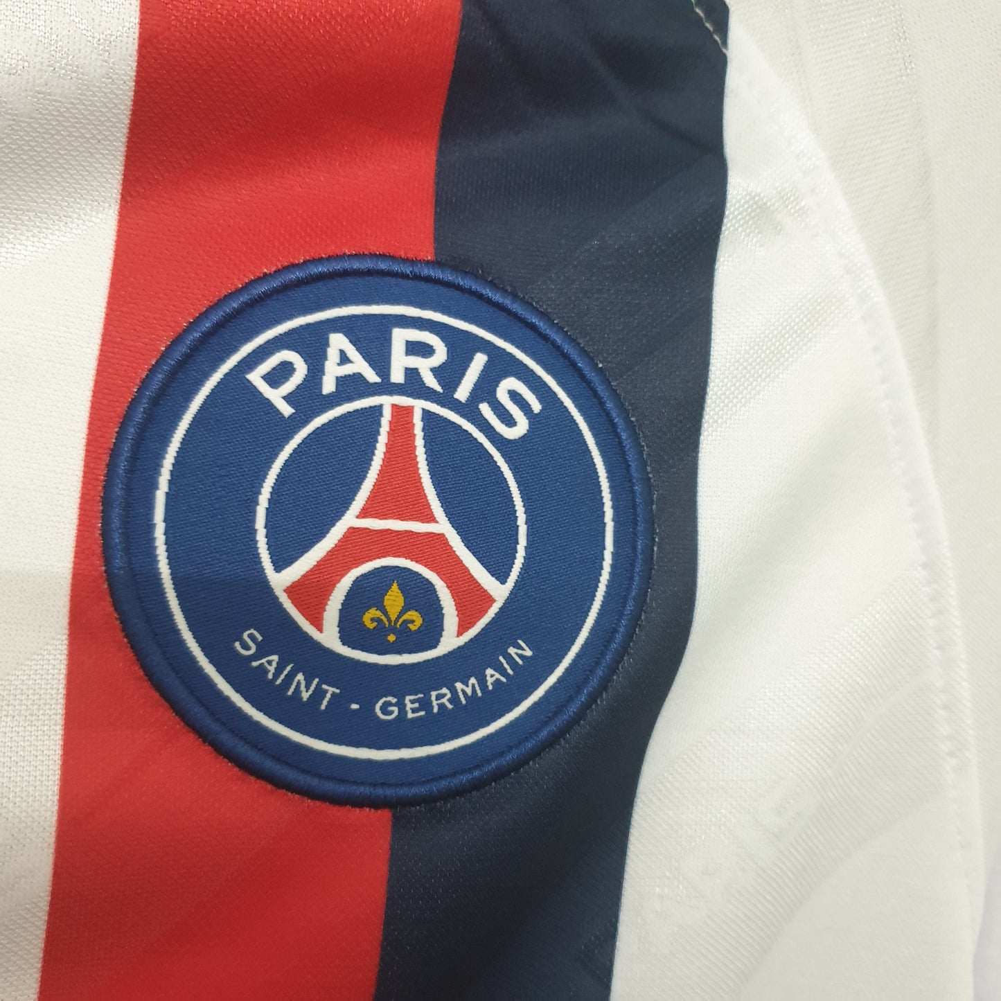 19/20 PSG third away