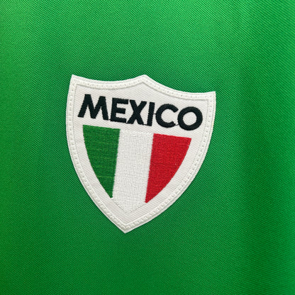 Retro 1970 Mexico home