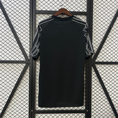 24/25 PSG fourth away