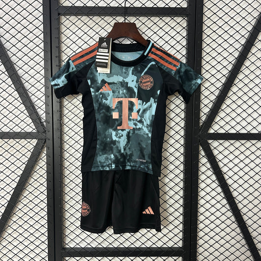 24/25 Kids Bayern Munich Away