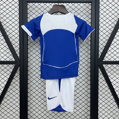 kids Brazil 2004 away