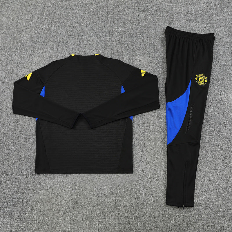 Manchester United Tracksuit-Black