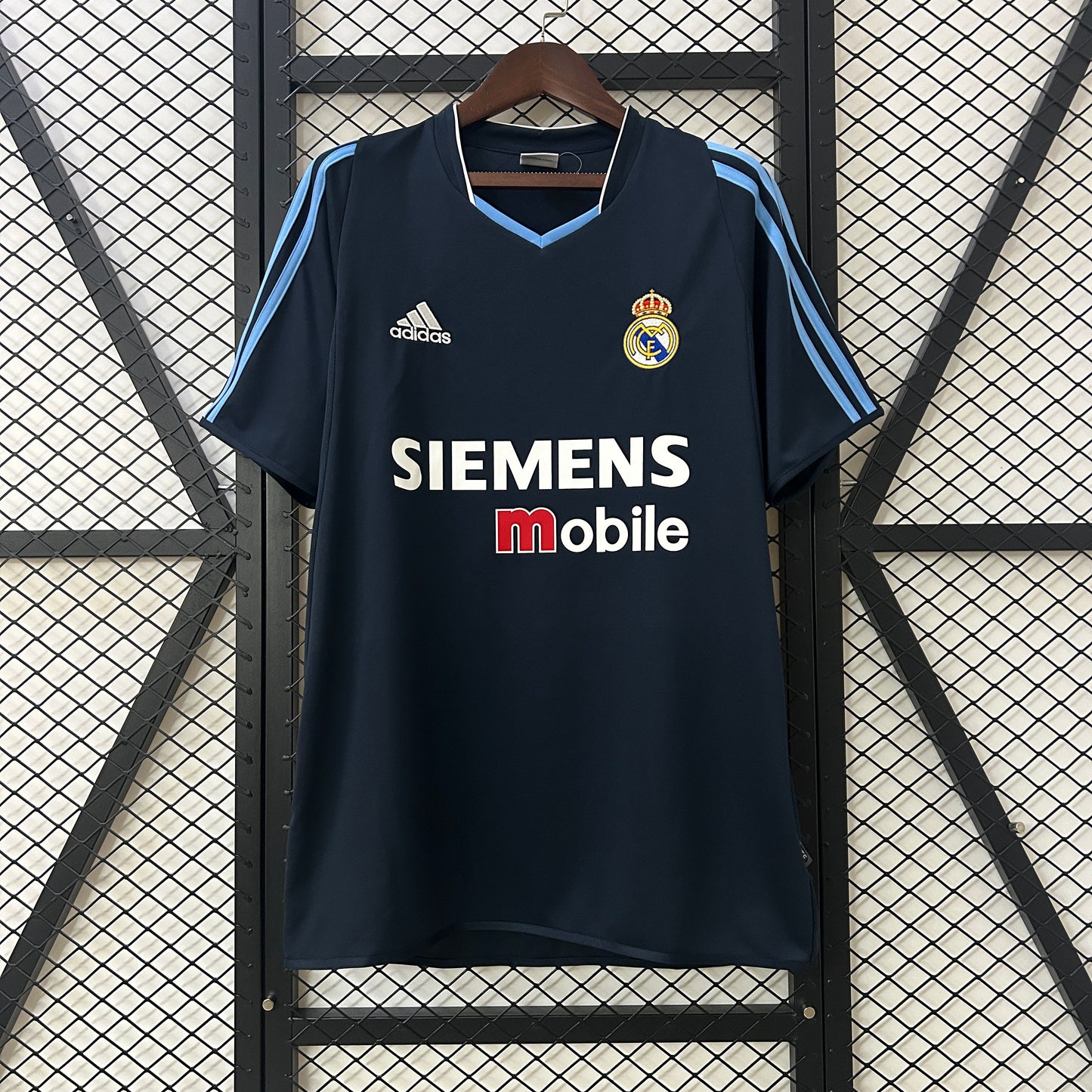 Retro Real Madrid 03/04 Away