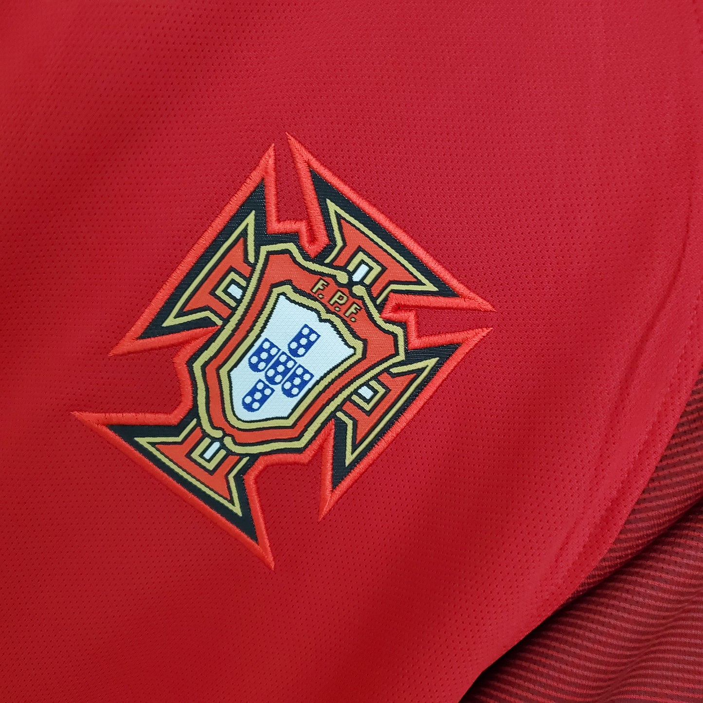 Retro Portugal 2016 home