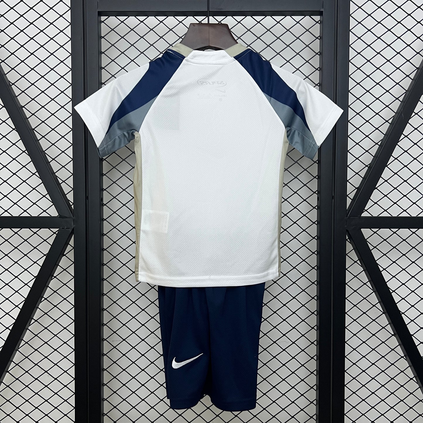 25/26 kids Tottenham Home